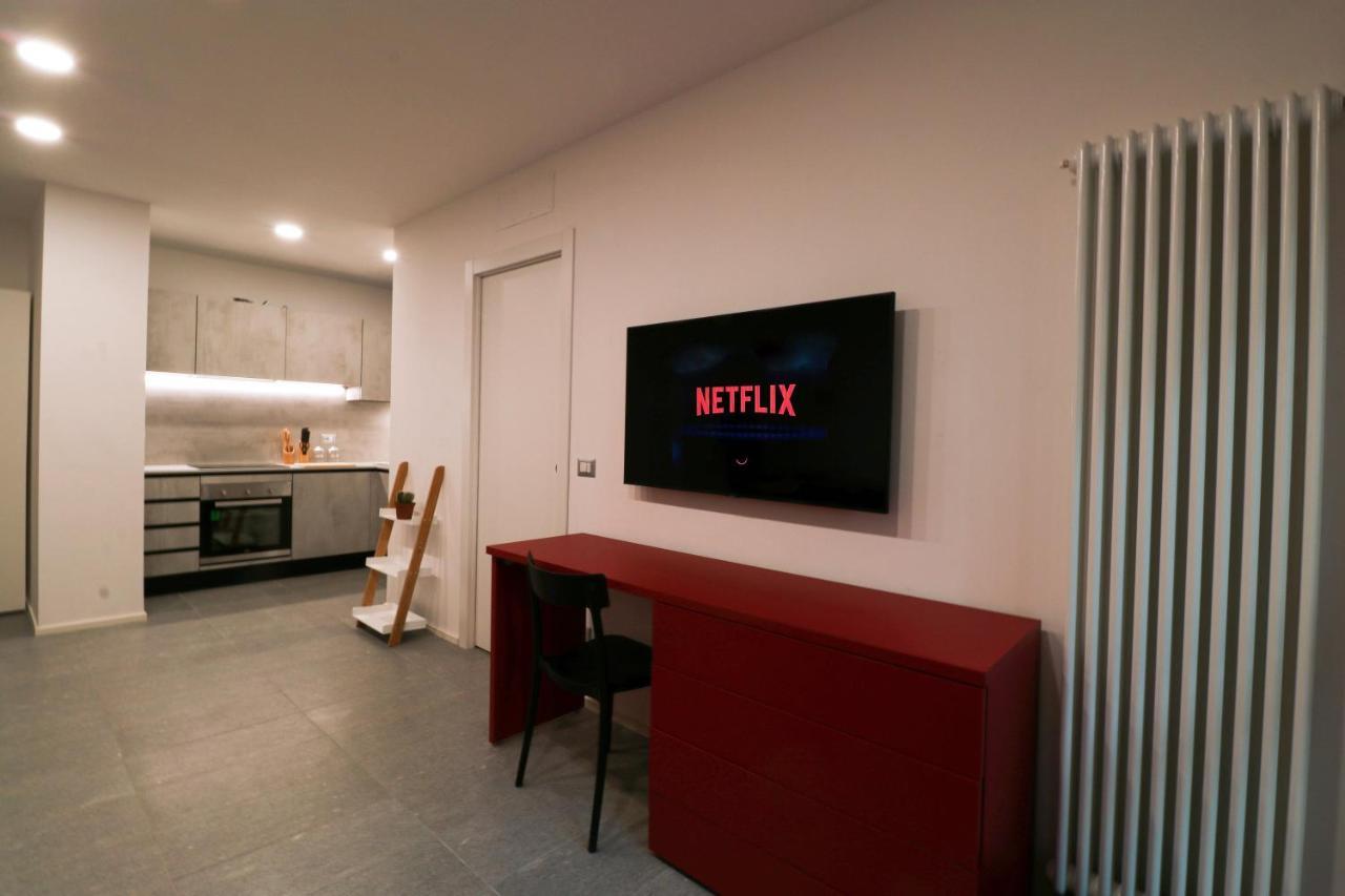 Hosting Studio - 1 Sondrio Dış mekan fotoğraf